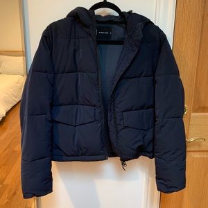 Everlane short puffer jacket in NAVY (Xs)